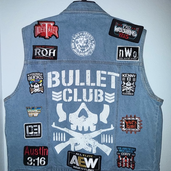 WWE Battle Vest Wrestle Mania Blue Denim Vest with Unique Pins vintage Fan Vest - Picture 2 of 2